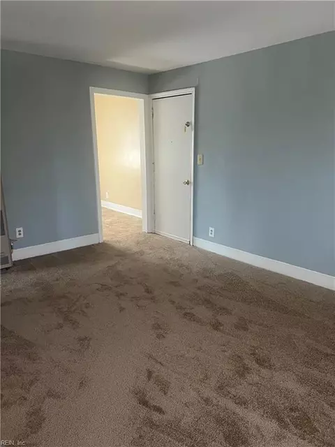 Living - 2061 E Ocean View Ave, Norfolk, VA 23503 photo 2 of 2