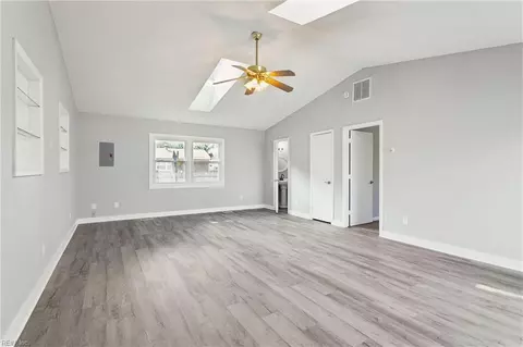 Living - 1813 Canterbury Rd, Hampton, VA 23666 photo 6 of 9