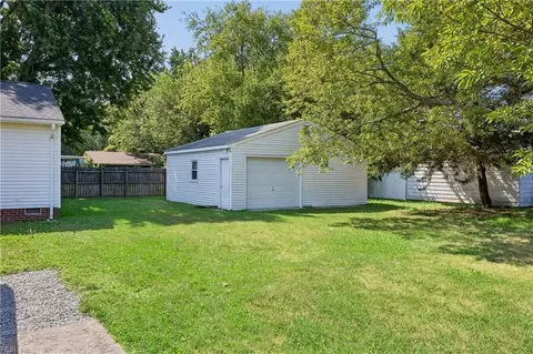 Exterior - 1813 Canterbury Rd, Hampton, VA 23666 photo 8 of 12
