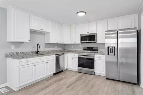 Kitchen - 1813 Canterbury Rd, Hampton, VA 23666 photo 3 of 4