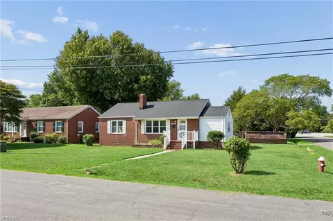 Exterior - 1813 Canterbury Rd, Hampton, VA 23666 photo 12 of 12