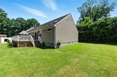 Exterior - 415 Raleigh Ave, Hampton, VA 23661 photo 11 of 12