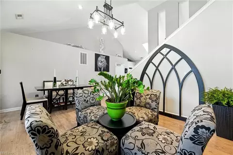 Dining - 415 Raleigh Ave, Hampton, VA 23661 photo 1 of 1