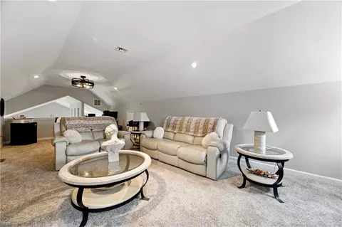 Entry Way - 415 Raleigh Ave, Hampton, VA 23661 photo 6 of 6