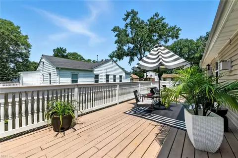 Exterior - 415 Raleigh Ave, Hampton, VA 23661 photo 9 of 12