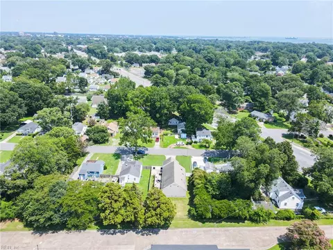 View/Area - 415 Raleigh Ave, Hampton, VA 23661 photo 5 of 9