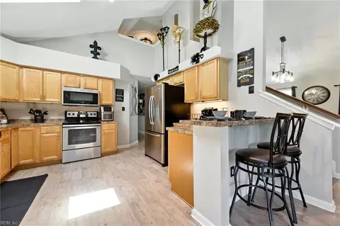 Kitchen - 415 Raleigh Ave, Hampton, VA 23661 photo 3 of 3