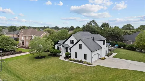 2277 Lynx Dr, Virginia Beach, VA 23456