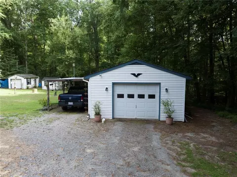 Exterior - 6394 Meadow Dr, Gloucester, VA 23061 photo 2 of 11