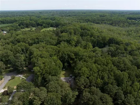 View/Area - 6394 Meadow Dr, Gloucester, VA 23061 photo 5 of 10