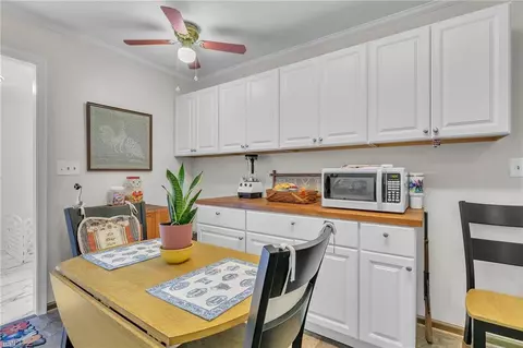 Kitchen - 6394 Meadow Dr, Gloucester, VA 23061 photo 4 of 4