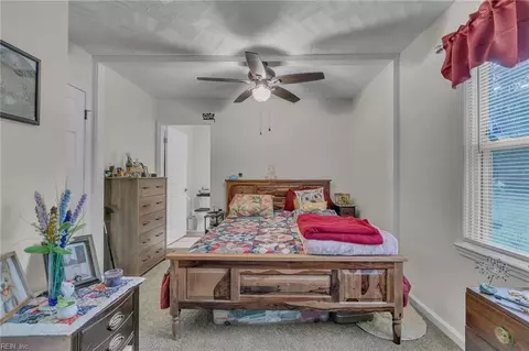 Bedroom - 6394 Meadow Dr, Gloucester, VA 23061 photo 3 of 5