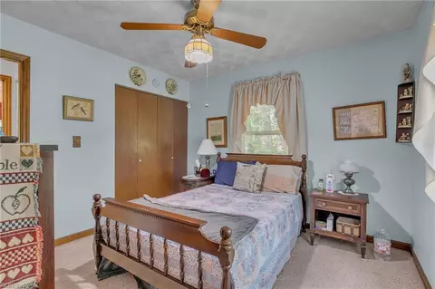 Bedroom - 6394 Meadow Dr, Gloucester, VA 23061 photo 2 of 5