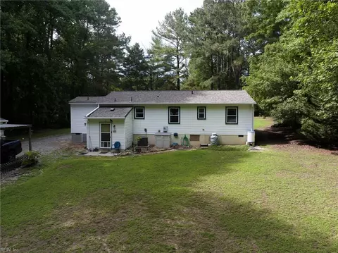 Exterior - 6394 Meadow Dr, Gloucester, VA 23061 photo 5 of 11