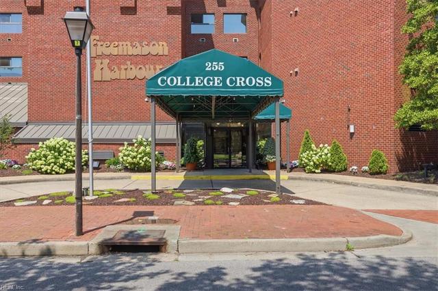 255 College Cross #77, Norfolk, VA 23510