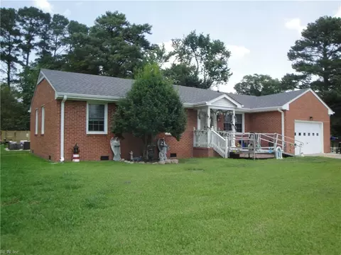 4876 Nansemond Pw Pkwy, Suffolk, VA 23435
