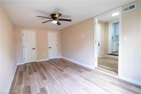 Bedroom - 1407 Old Buckroe Rd, Hampton, VA 23663 photo 1 of 7