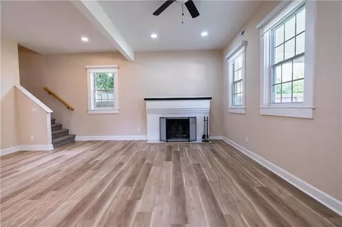 Living - 1407 Old Buckroe Rd, Hampton, VA 23663 photo 3 of 5