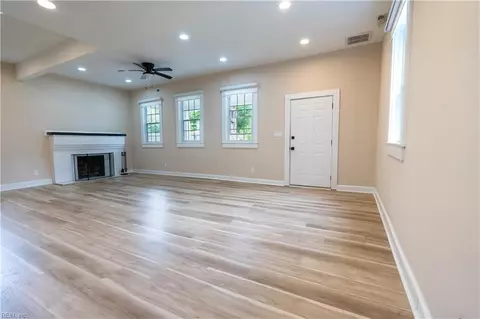 Living - 1407 Old Buckroe Rd, Hampton, VA 23663 photo 5 of 5