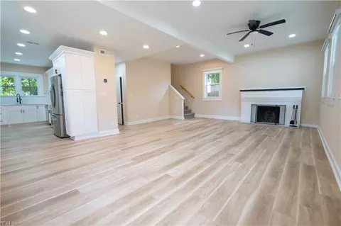 Living - 1407 Old Buckroe Rd, Hampton, VA 23663 photo 1 of 5