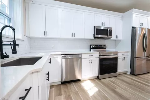 Kitchen - 1407 Old Buckroe Rd, Hampton, VA 23663 photo 1 of 1