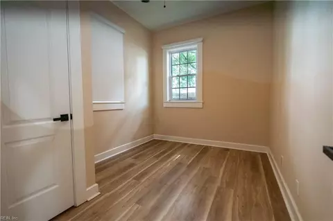 Bedroom - 1407 Old Buckroe Rd, Hampton, VA 23663 photo 2 of 7