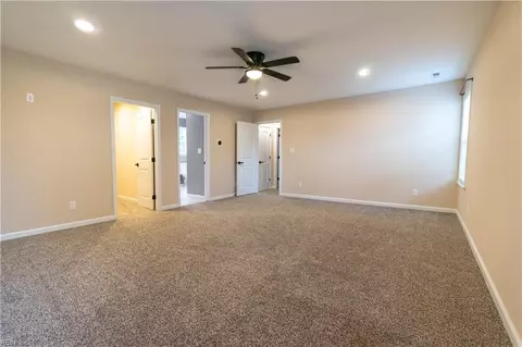 Bedroom - 1407 Old Buckroe Rd, Hampton, VA 23663 photo 4 of 7