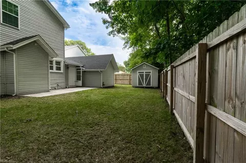 Exterior - 1407 Old Buckroe Rd, Hampton, VA 23663 photo 2 of 2