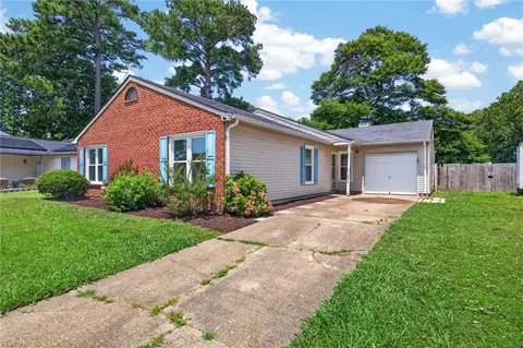 4844 Fountain Hall Dr, Virginia Beach, VA 23464