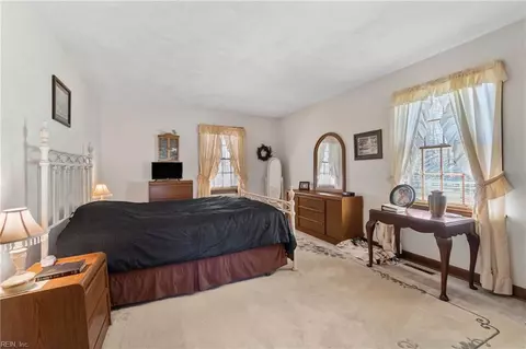 Bedroom - 2468 Freeman Mill Rd, Suffolk, VA 23438 photo 2 of 2