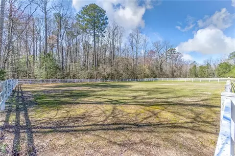 Exterior - 2468 Freeman Mill Rd, Suffolk, VA 23438 photo 5 of 11