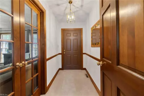 Entry Way - 2468 Freeman Mill Rd, Suffolk, VA 23438 photo 2 of 2