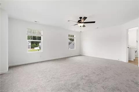 Bedroom - 45 Pelchat Dr, Hampton, VA 23666 photo 2 of 4