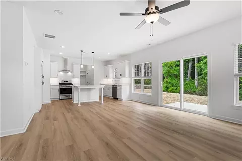 Living - 45 Pelchat Dr, Hampton, VA 23666 photo 4 of 4