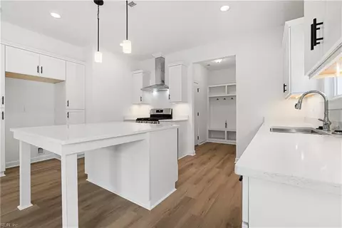 Kitchen - 45 Pelchat Dr, Hampton, VA 23666 photo 2 of 3