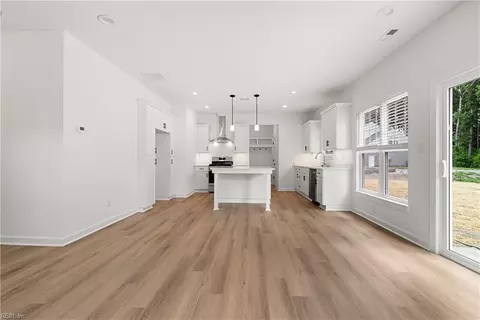 Entry Way - 45 Pelchat Dr, Hampton, VA 23666 photo 1 of 5