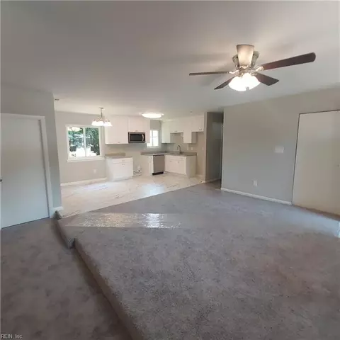 121 Duval Ct, Hampton, VA 23669 photo 7