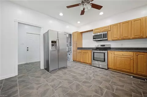 613 N Mallory St, Hampton, VA 23663 photo 12