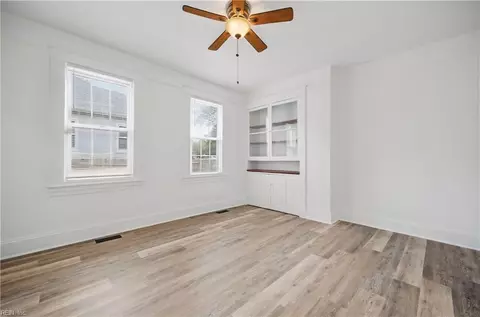 613 N Mallory St, Hampton, VA 23663 photo 8