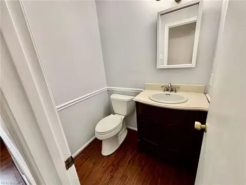 Bath - 380 Whealton Rd, Hampton, VA 23666 photo 1 of 3