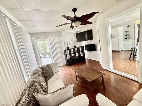 Living - 380 Whealton Rd, Hampton, VA 23666 photo 9 of 9