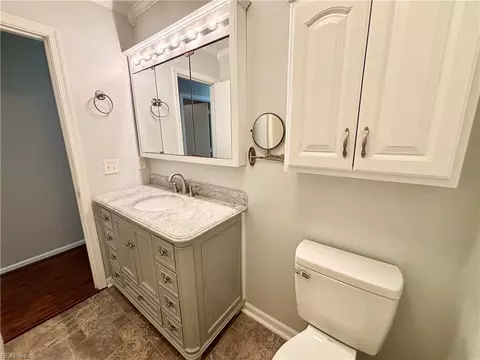 Bath - 380 Whealton Rd, Hampton, VA 23666 photo 3 of 3