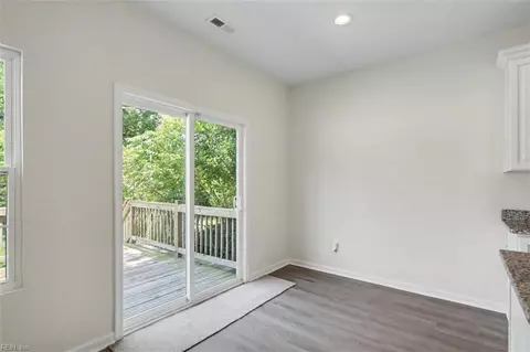 Entry Way - 418 Wine St, Hampton, VA 23669 photo 5 of 7