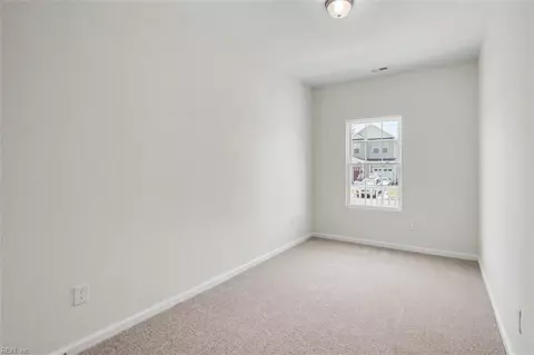 Bedroom - 418 Wine St, Hampton, VA 23669 photo 1 of 7