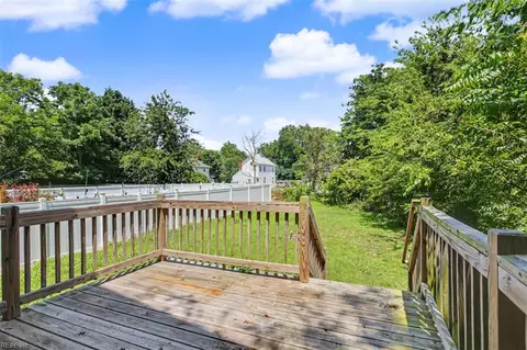 Exterior - 418 Wine St, Hampton, VA 23669 photo 5 of 7