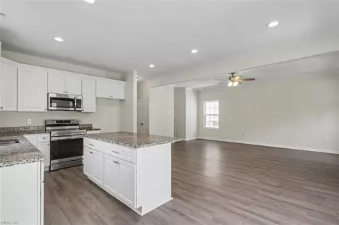 Other - 418 Wine St, Hampton, VA 23669 photo 1 of 6