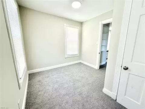 Bedroom - 709 E Mercury Blvd, Hampton, VA 23663 photo 6 of 6