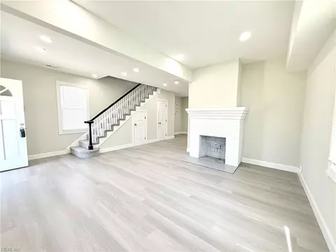 Living - 709 E Mercury Blvd, Hampton, VA 23663 photo 2 of 3