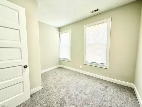 Bedroom - 709 E Mercury Blvd, Hampton, VA 23663 photo 5 of 6