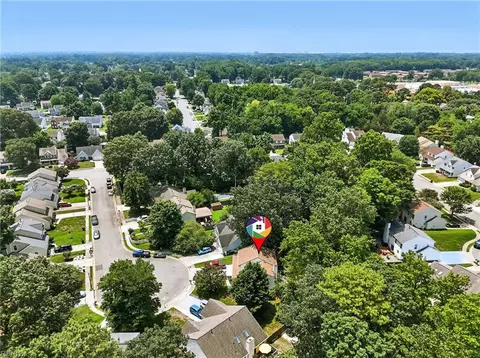 View/Area - 11 Pin Oak Ct, Hampton, VA 23666 photo 3 of 5